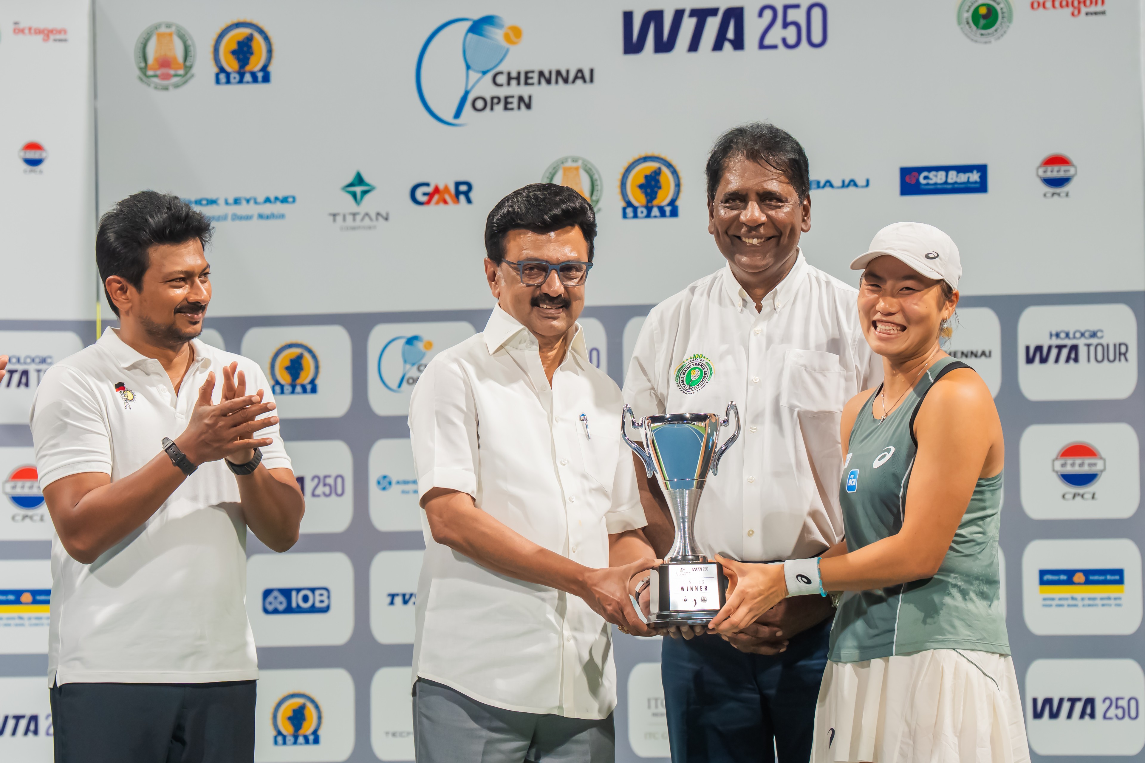 Singles winner celebration 1